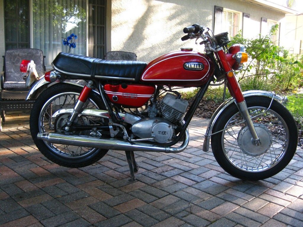 1970 Yamaha DS6