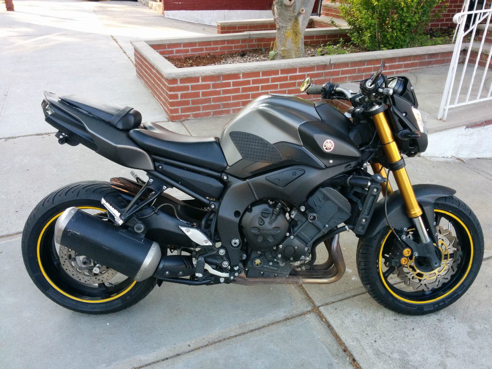 Yamaha fz1 2014