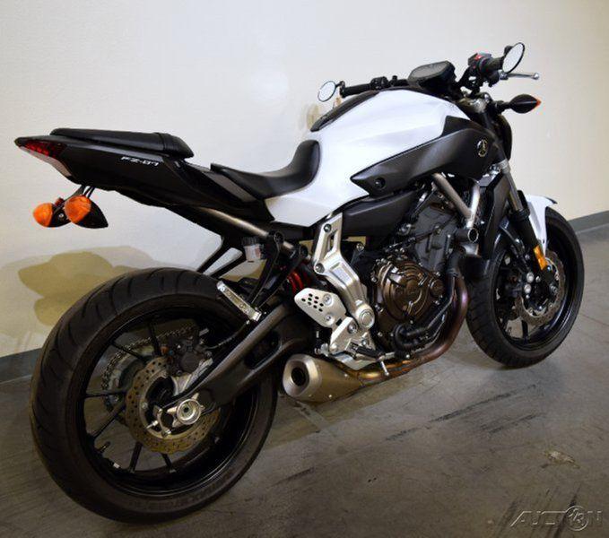 2015 Yamaha FZ-07 Naked Sportbike