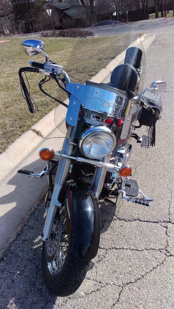 2002 Yamaha V Star in very good condition