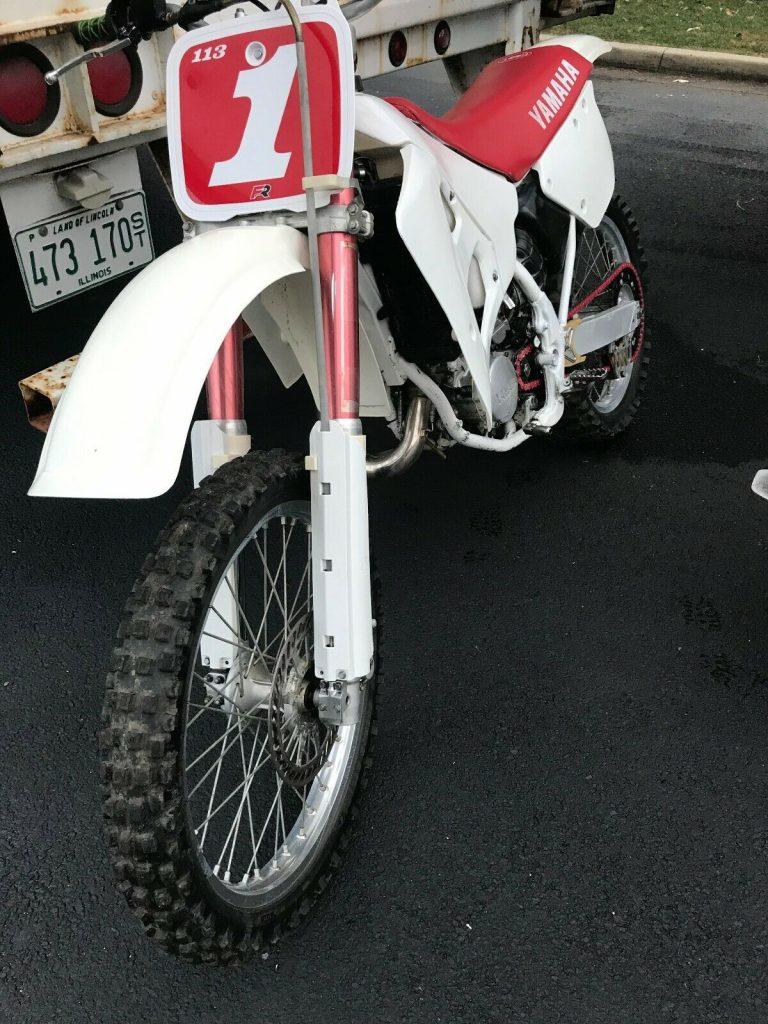 1990 Yamaha YZ125 Dirt Bike
