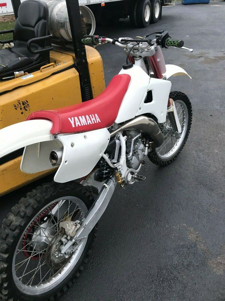 1990 Yamaha YZ125 Dirt Bike