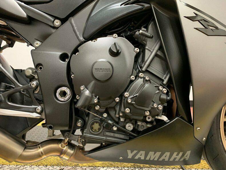 2014 Yamaha YZF-R1 YZFR1
